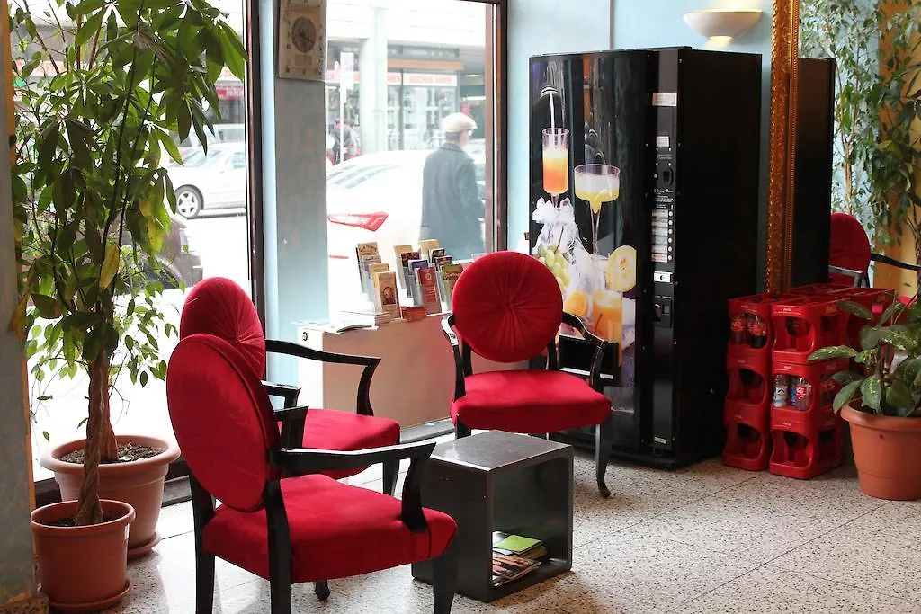 Pension Tillo Munich