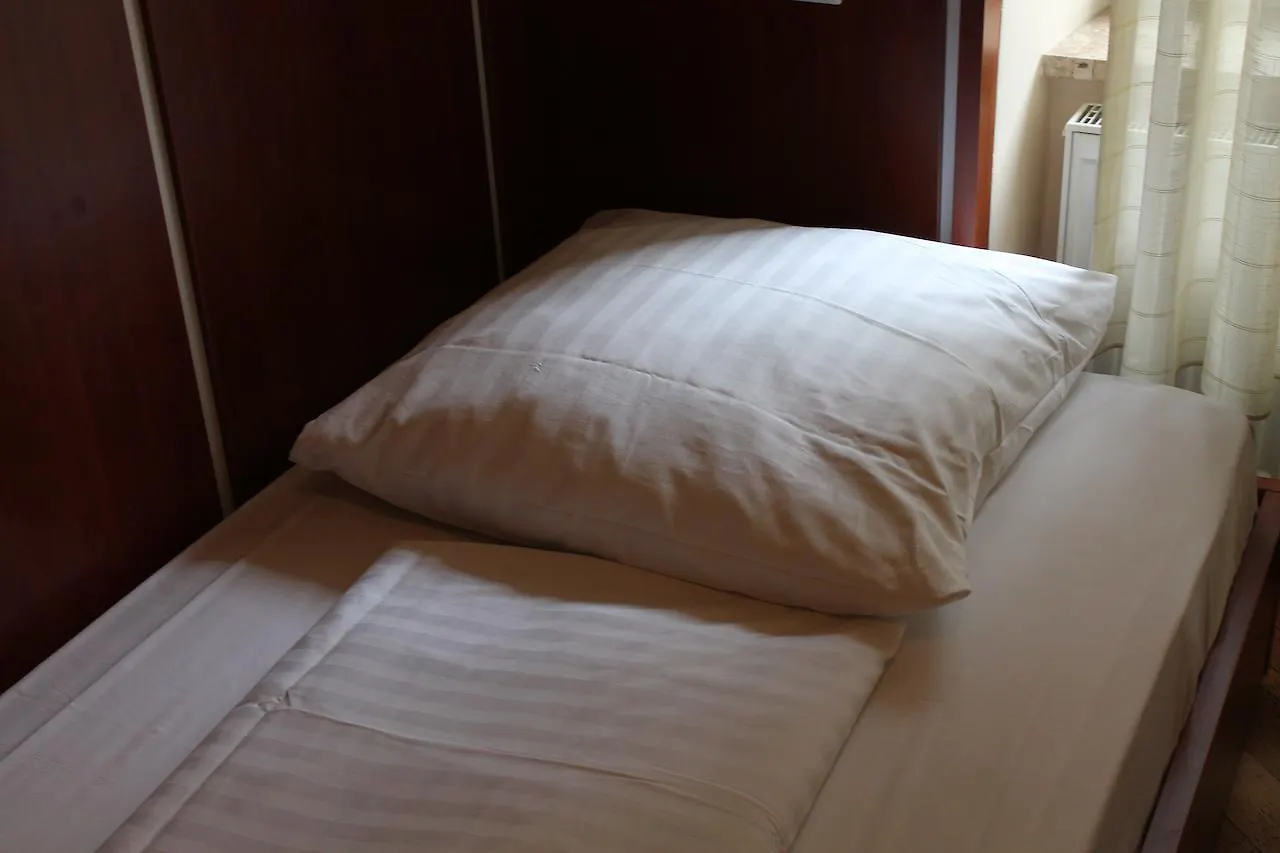 Pension Tillo Munich Guest house