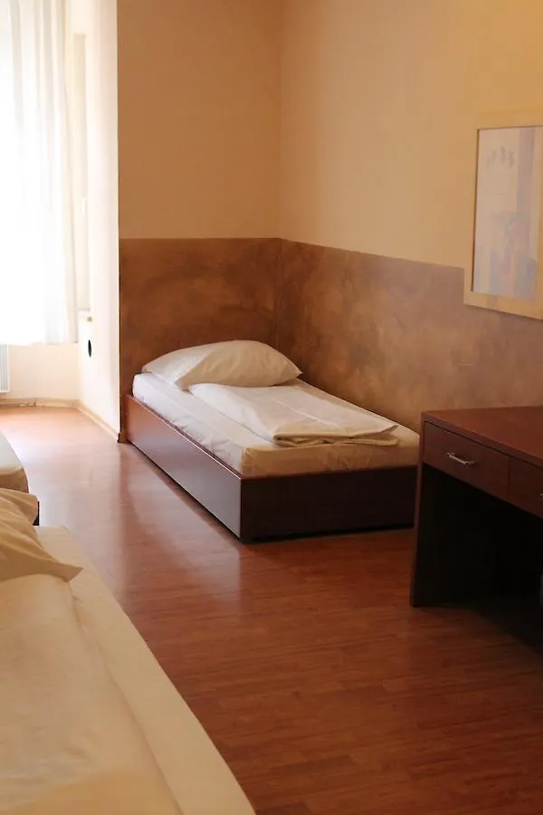 ** Guest house Pension Tillo Munich Germany