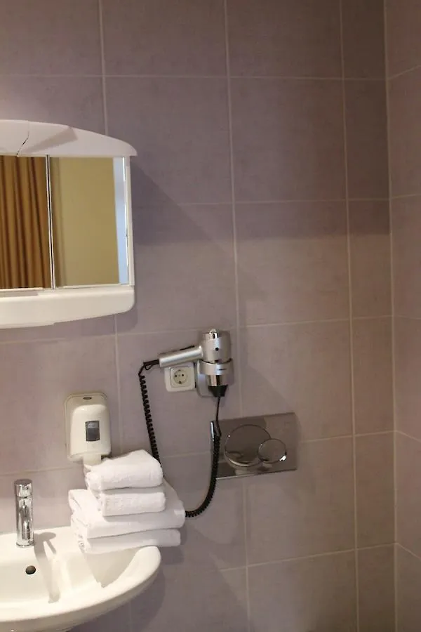 Pension Tillo Munich Guest house